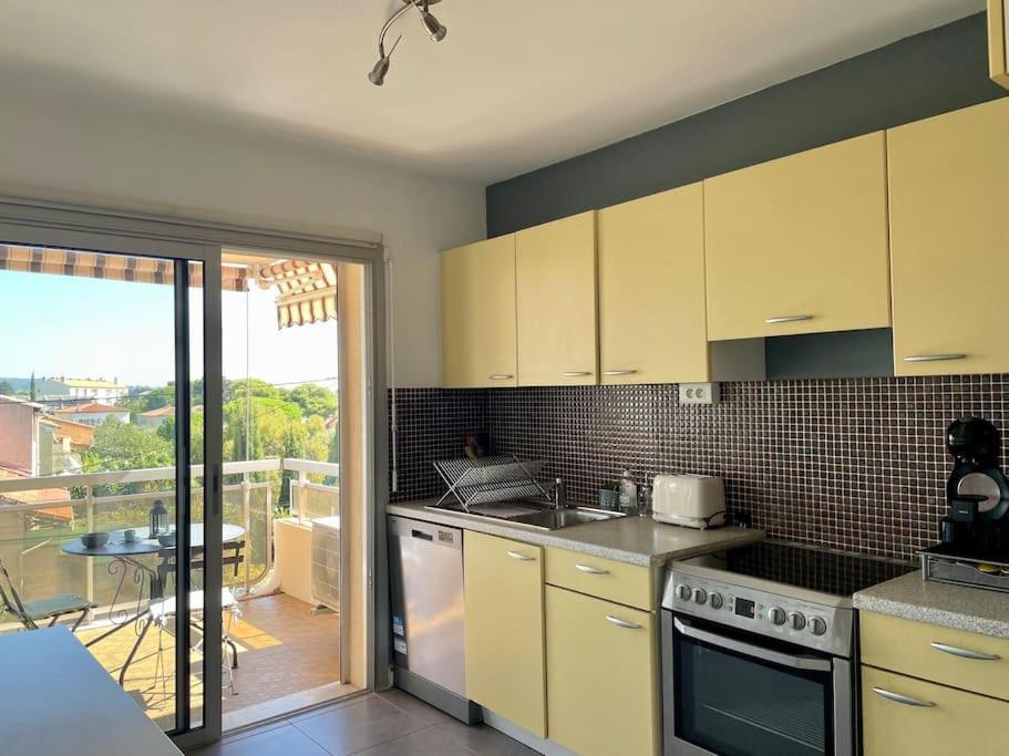 Tout Proche Gare Et Port, Vue Mer, Clim Et Parking บ็องโดล ภายนอก รูปภาพ